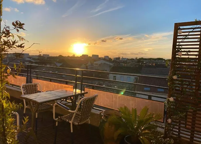 Sunset Terrasse ! דירה